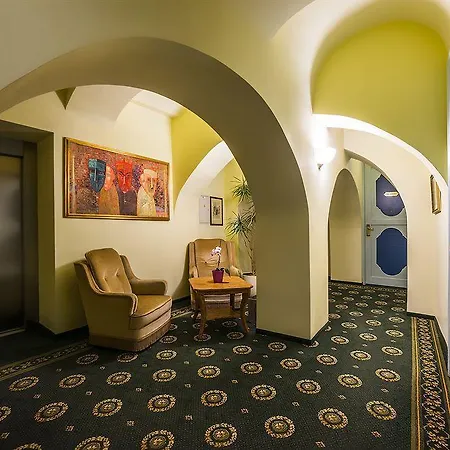 Shakespeare Boutique Готель 4*