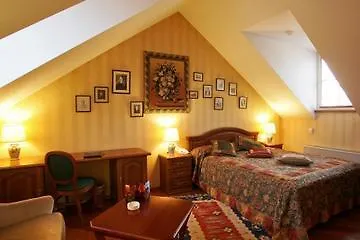 Shakespeare Boutique Hotell 4*