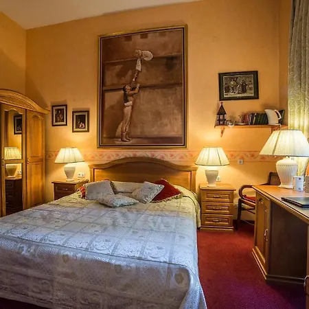Shakespeare Boutique 4*