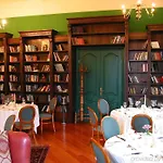 Shakespeare Boutique 4*