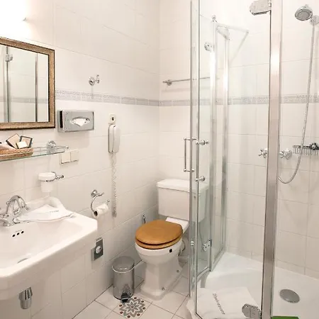 מלון Shakespeare Boutique 4*