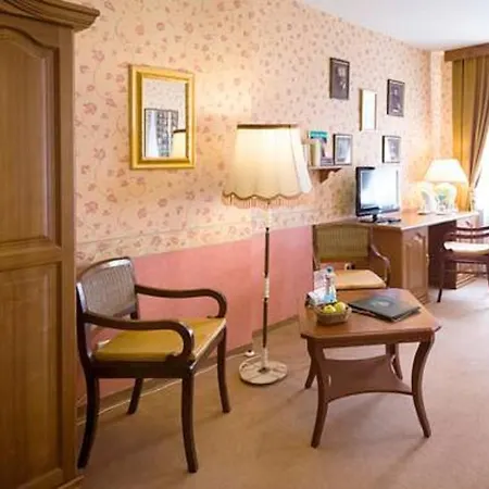 Shakespeare Boutique 4*