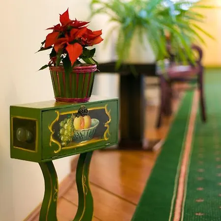 Shakespeare Boutique Hotel 4*