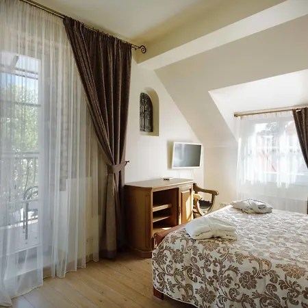 Shakespeare Boutique Hotel 4*