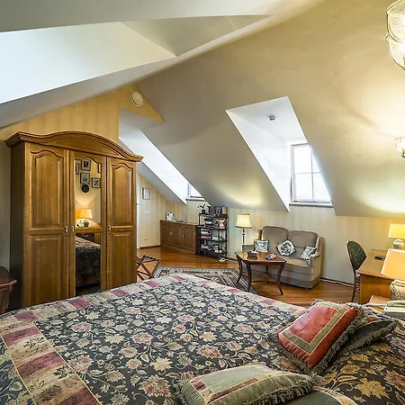 Shakespeare Boutique