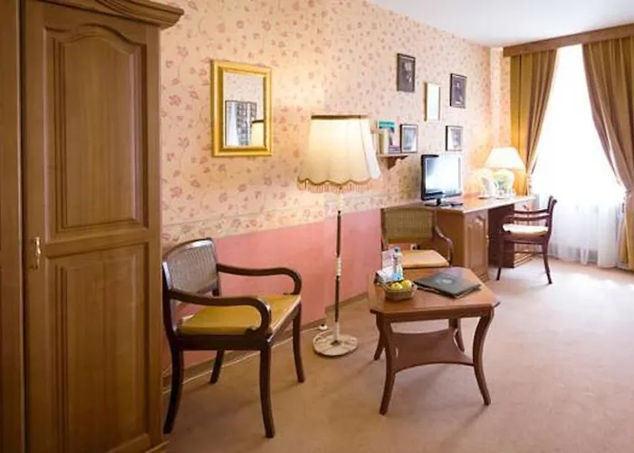 Shakespeare Boutique 4*